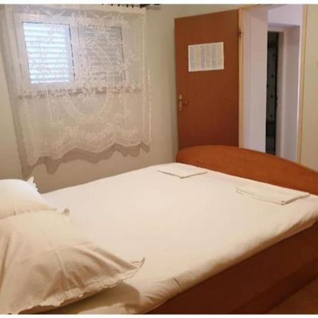 Apartmanibeta Stara Novalja Exterior foto