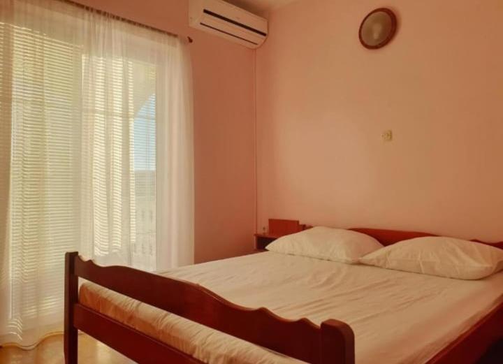 Apartmanibeta Stara Novalja Exterior foto