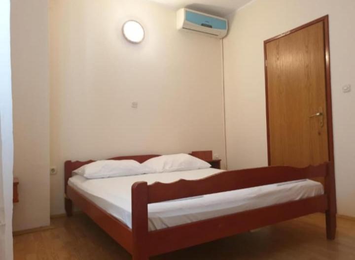Apartmanibeta Stara Novalja Exterior foto